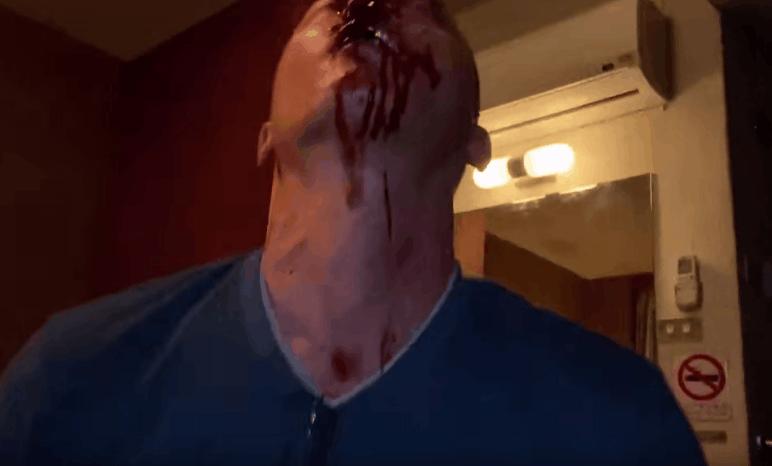 白发老妇在血色中“一夜回春”?通过杀戮释放欲望,只能说太奇葩