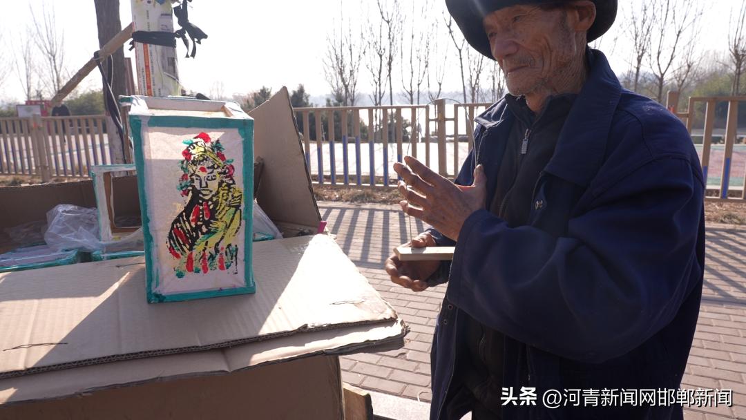 路边老爷爷纯手工制作的灯笼,中国传统民族文化手工纸糊灯笼