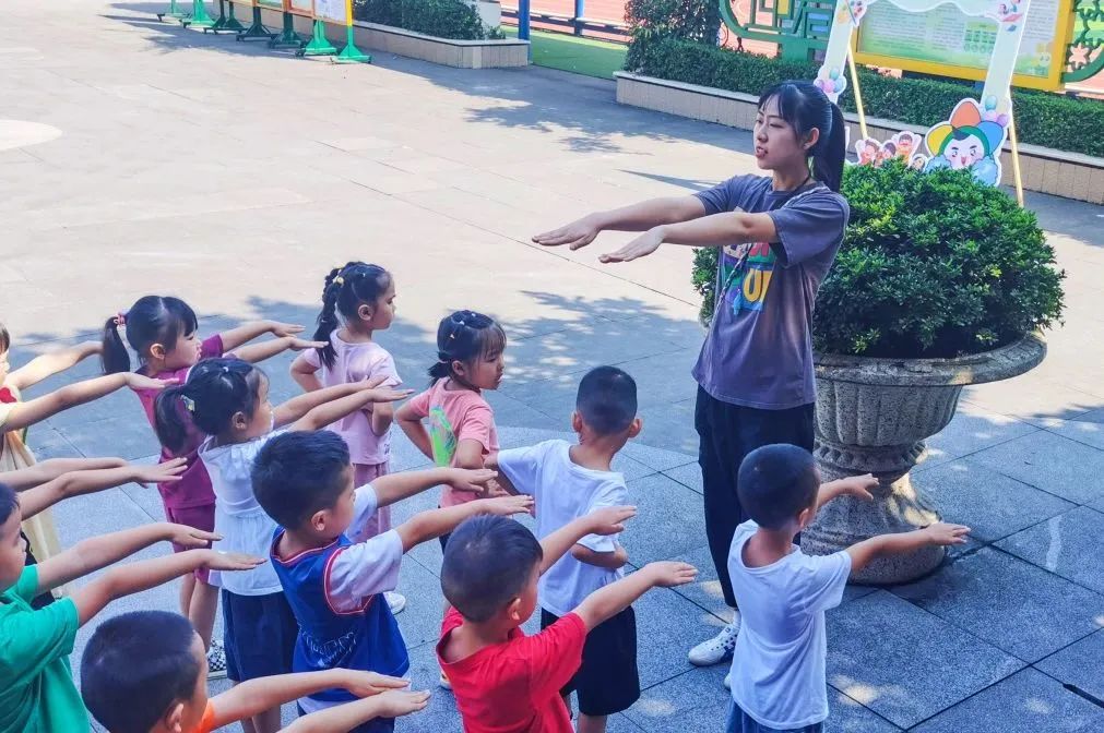 迎春小学双流六一,迎春小学双流