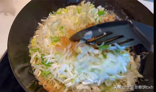 黄磊做包子的视频,做叉烧肉包子视频全教程