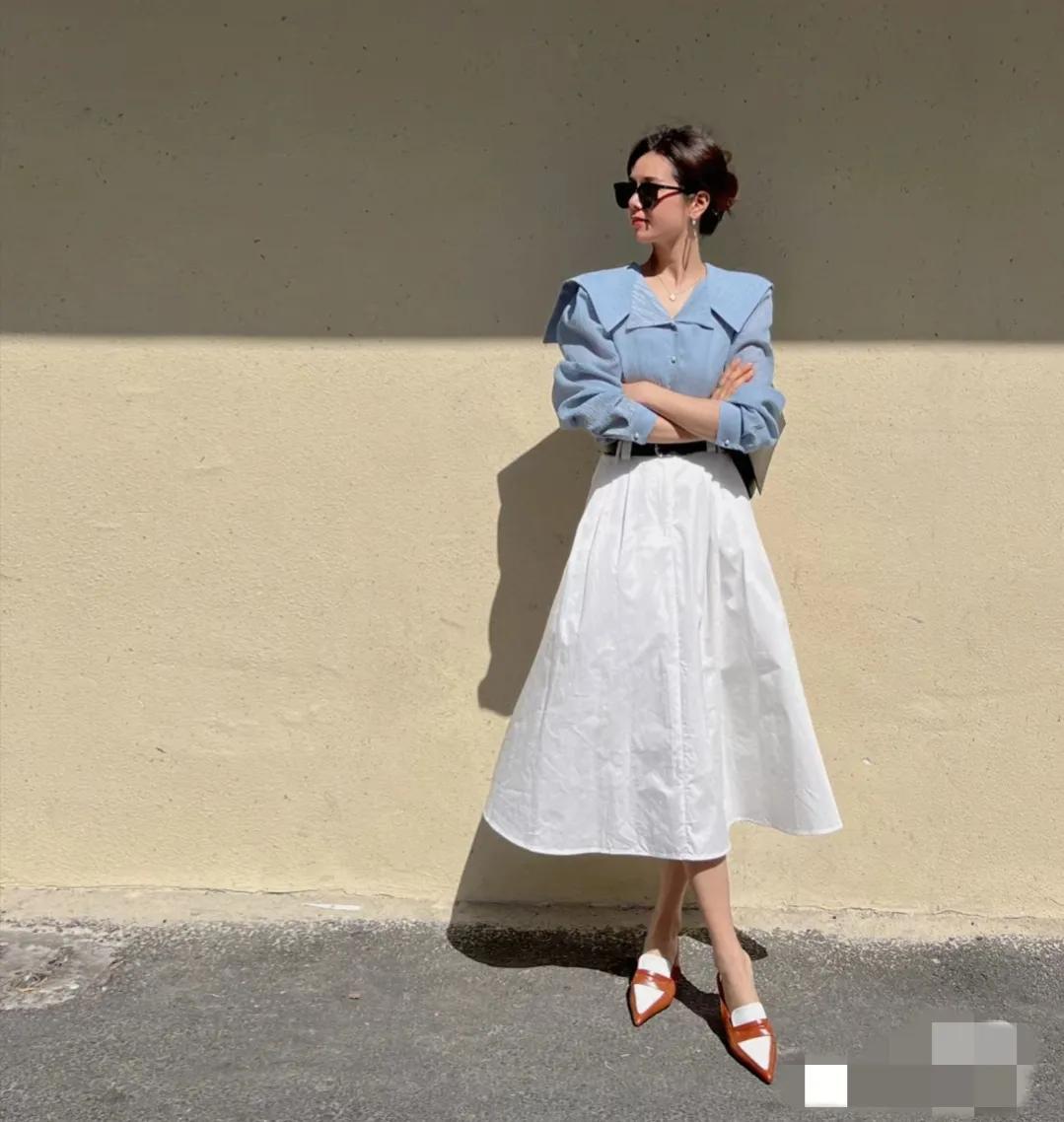 衬衫半裙如何搭配优雅时髦,穿白衬衣配半裙优雅大气又温柔
