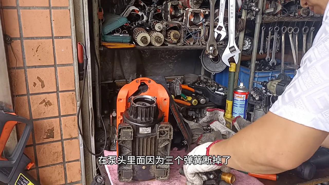 亿力洗车机ylq4420g拆解,亿力4421g洗车机电机烫手冒烟