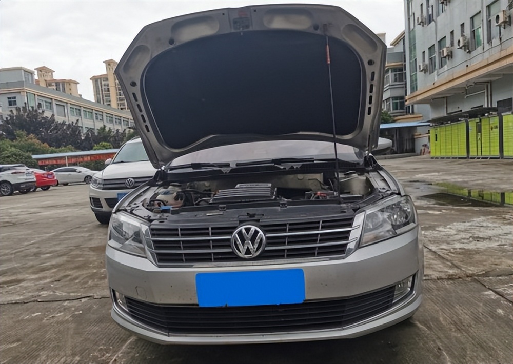 车内空调异味刚换的空调滤芯,车里有异味换空调滤芯管用吗