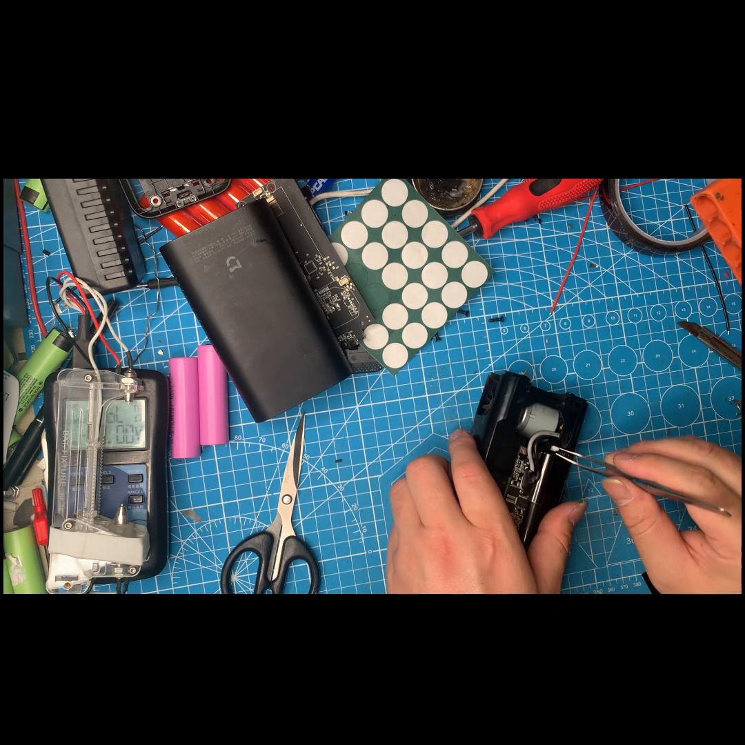 小米充气宝拆解视频,小米1s充气宝拆解