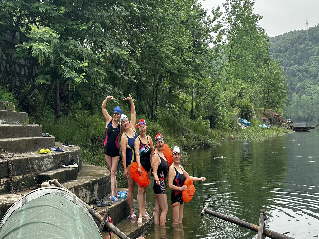 怀化第六届运动会游泳比赛,怀化鹤城泳协漂流