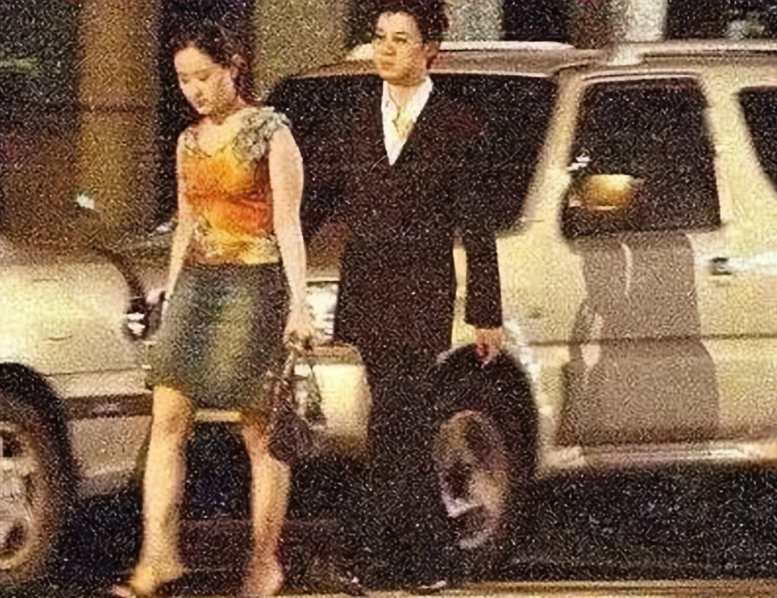 许雅钧被曝私生子已两岁，接不到男宝的小S，从此有儿子了？