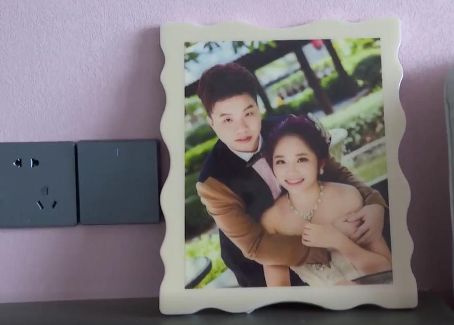 男子出车祸妻子放弃治疗,丈夫出车祸双目失明妻子不离不弃