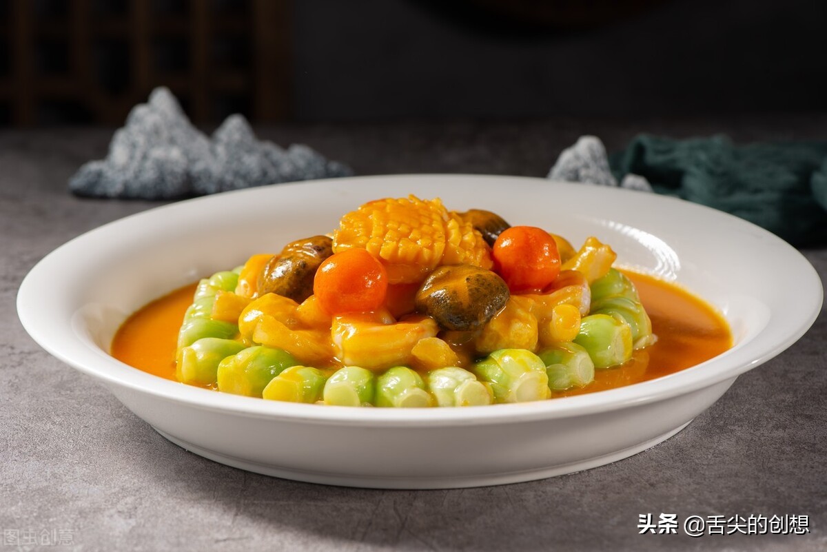 鲍鱼中搭配什么菜好吃呢,鲍鱼搭配推荐菜品有哪些