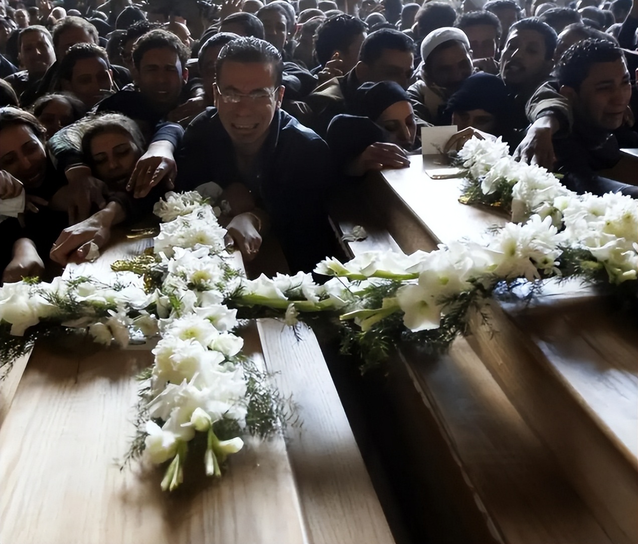 李白具有怎样的性格和艺术风格,李白真实形象与诗歌形象的差异