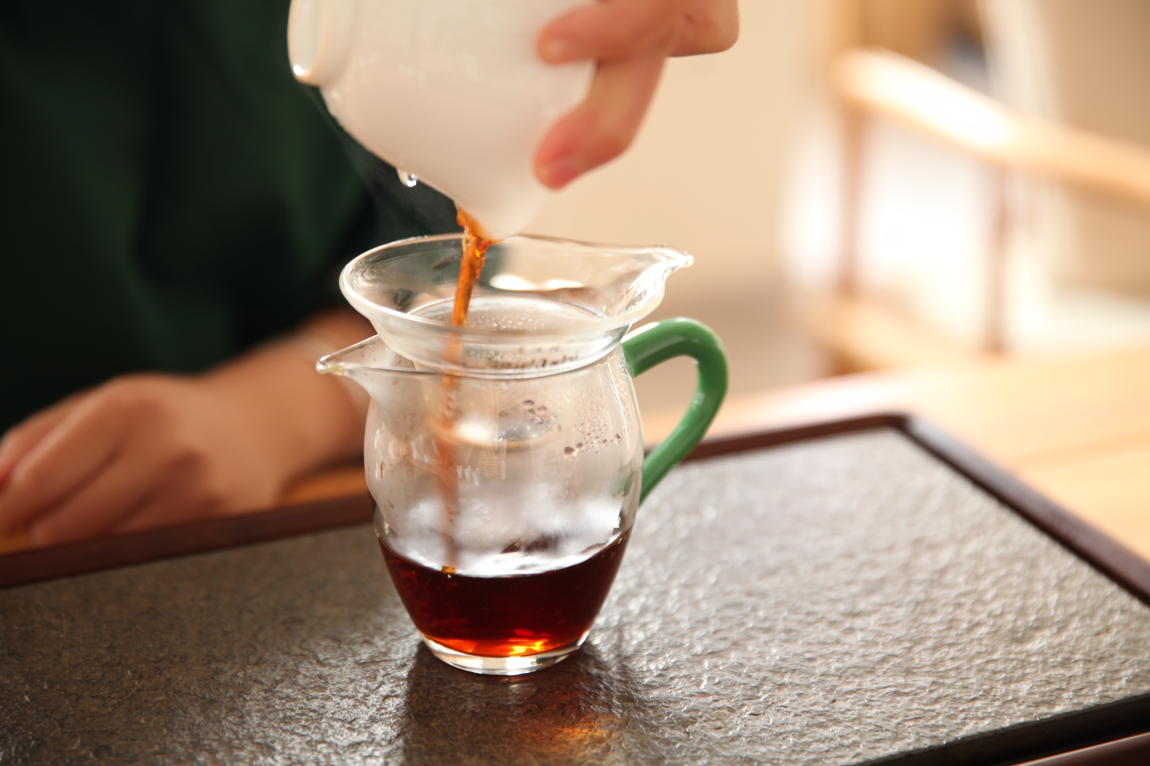 开明古韵2018枣香普洱熟茶200克,2018古韵沉香熟茶一饼357g