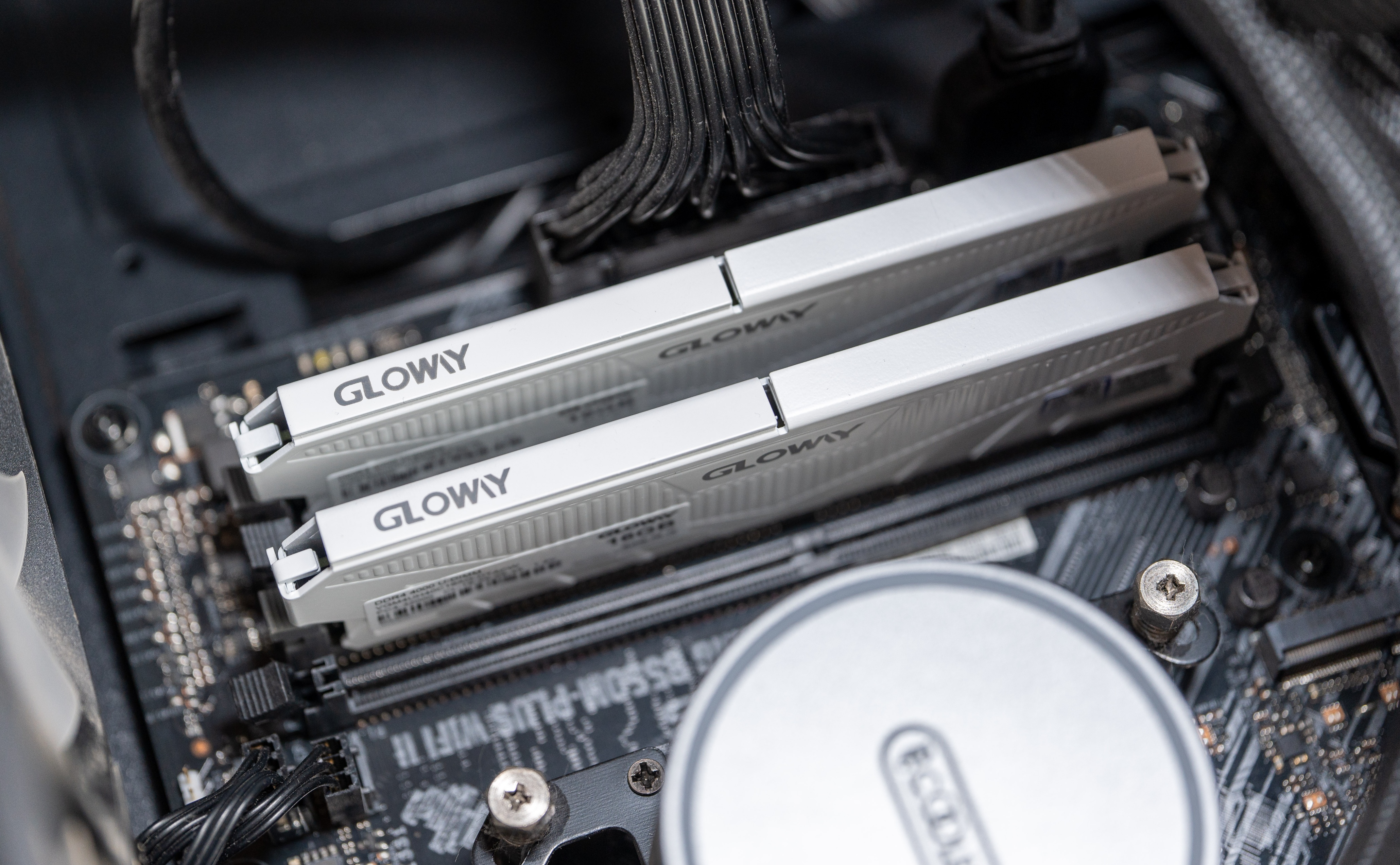 618买买买!实用*党**首选光威天策DDR4400016GB*2内存