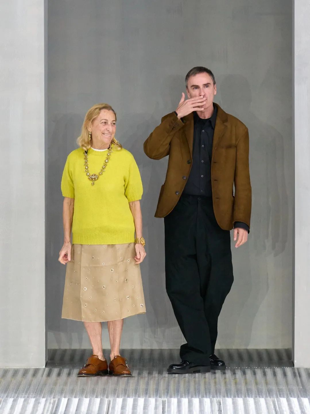 prada2024春夏男装时装秀明星,prada2024早春新款