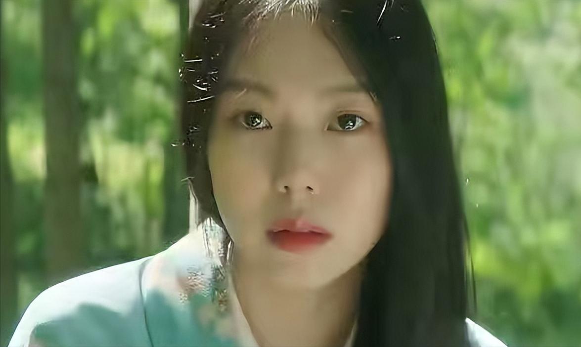 她是所有韩国男人的女神，却甘愿当小三嫁57岁导演，败尽多年名声