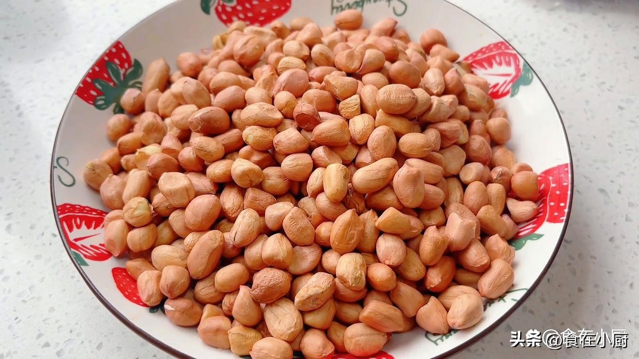 花生米怎么炒才能变成花生碎,炒花生米掌握3点小技巧