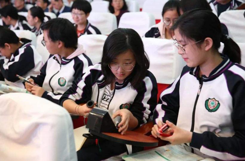 官媒发声提高中双减,拿衡水系学校做反例,却写错了衡水一中名字