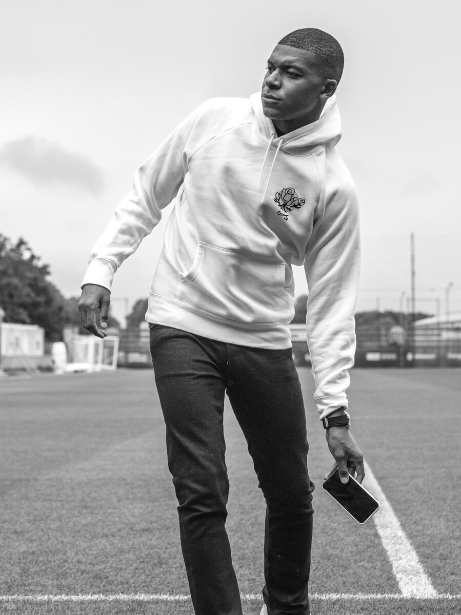 卡塔尔世界杯新球星,姆巴佩卡塔尔世界杯凌空斩