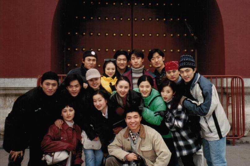 当氛围感美人遇到真美人，朱茵输多赢少，鞠婧祎章子怡暴露颜值