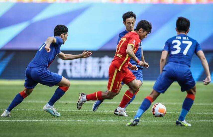 河北队经历两次大比分输球,河北队负于山东泰山