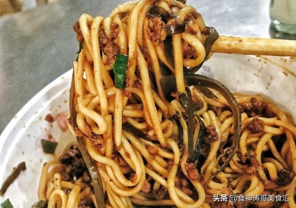 湖北武汉美食小吃15大冷知识，本地人视为美味，外地食客避免踩坑