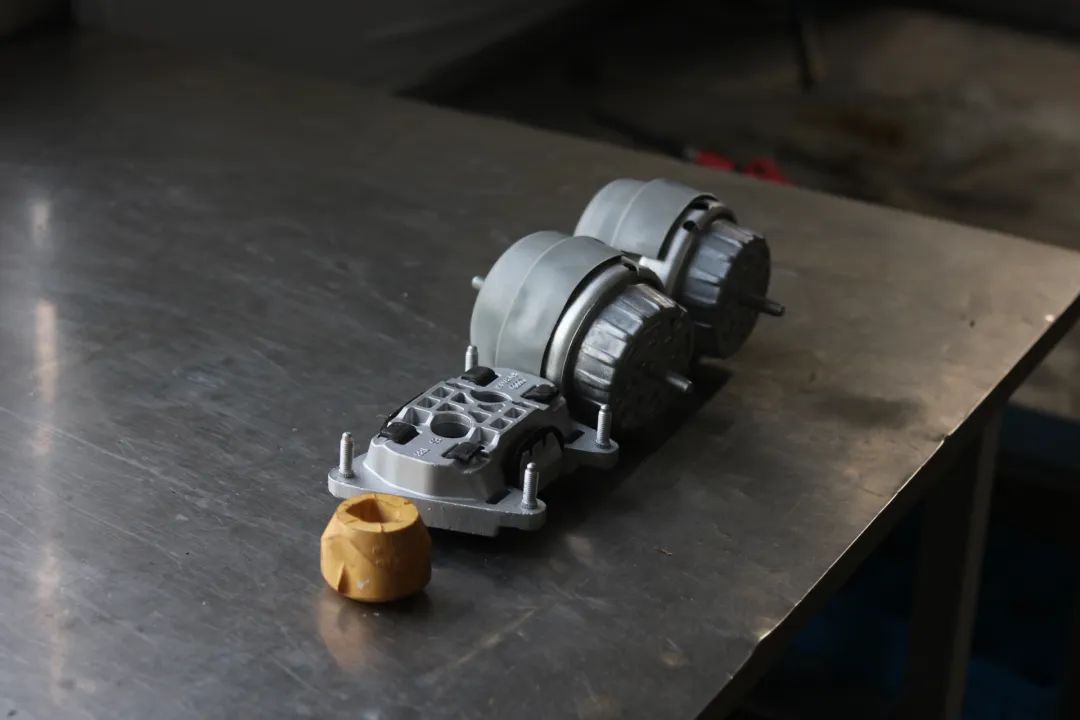 大哥买奥迪a6,奥迪a6c5老车翻新满血复活