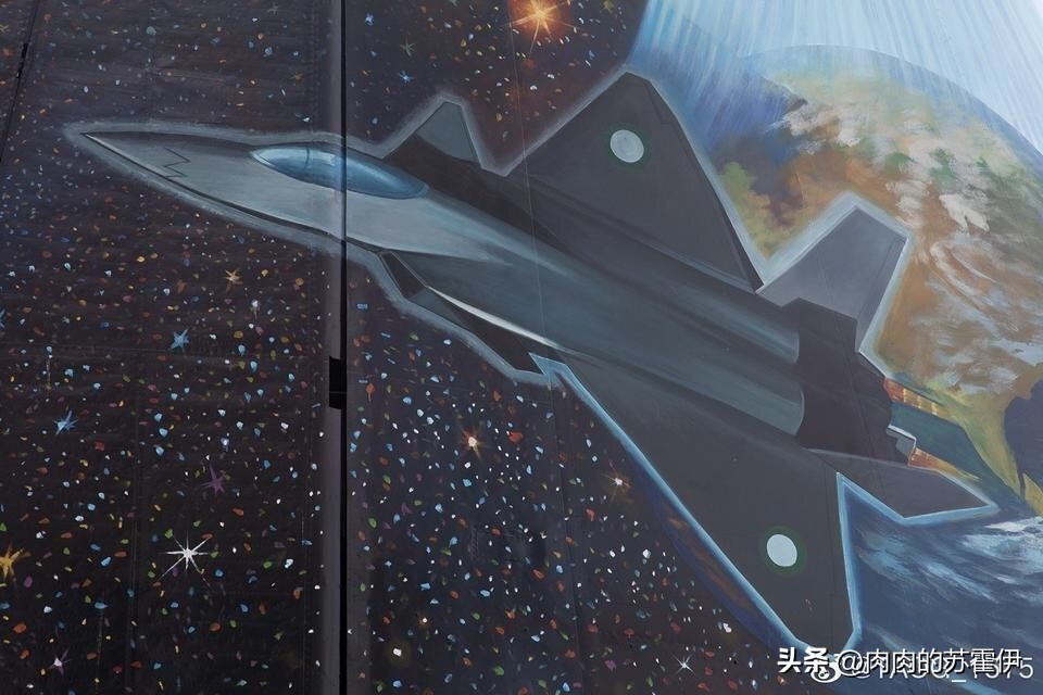 土耳其仿照歼20的无人机,歼20之后又一款五代机诞生