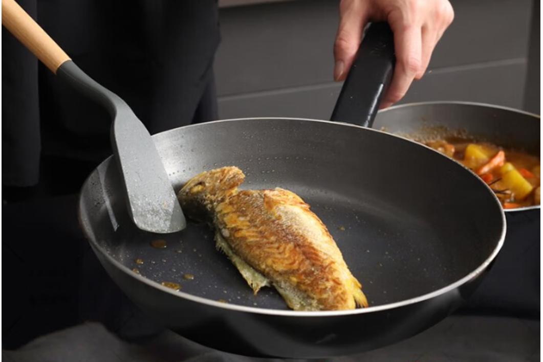 金刚钛麦饭石不粘锅,不粘锅的铸铁锅