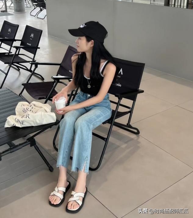 夏季流行最新款上衣和裤子,今年最流行的裙裤和上衣新款