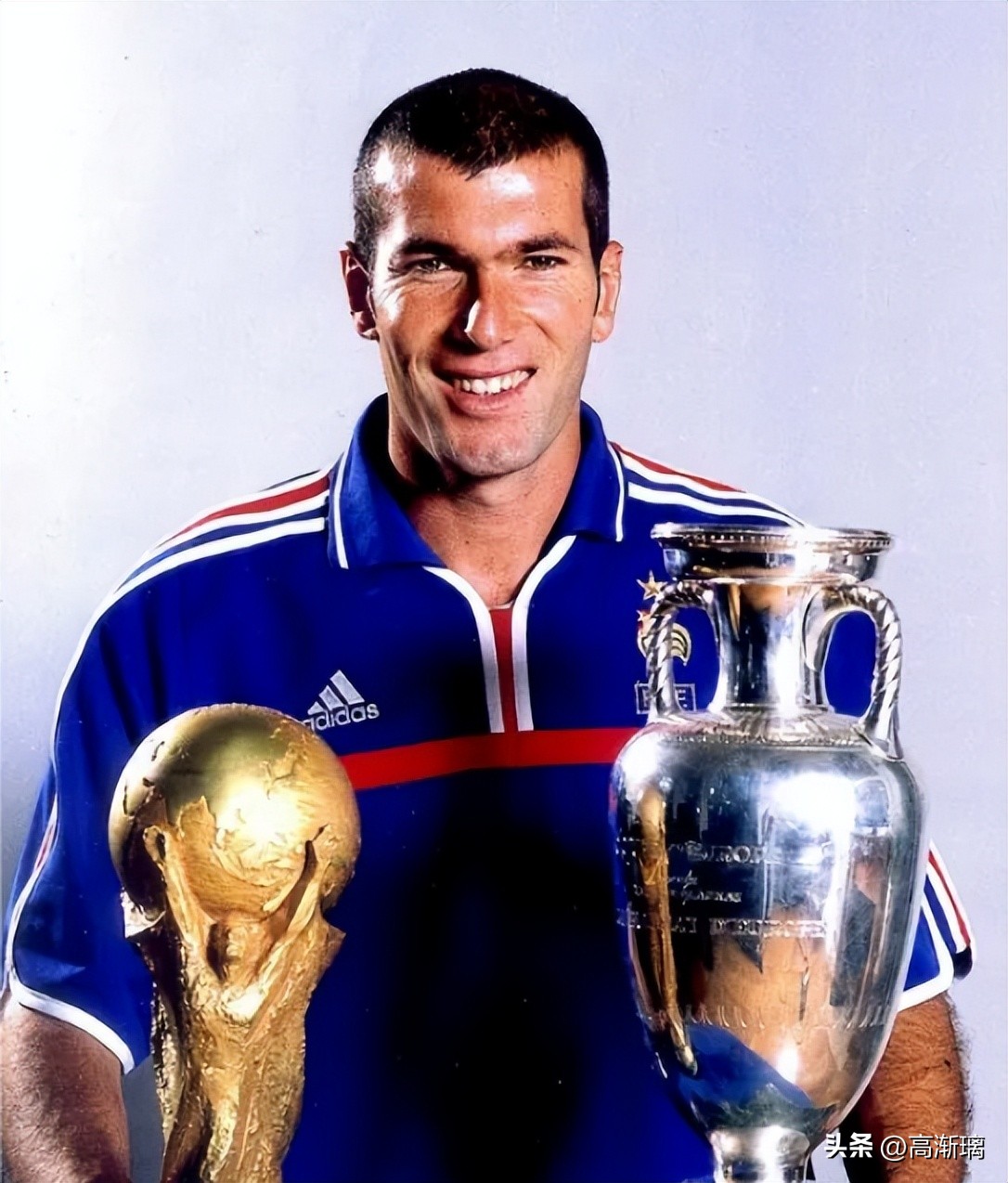 艺术足球齐达内,足球大师齐达内价格