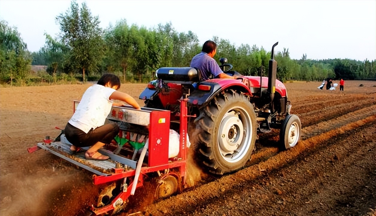 一个村庄的特殊记忆,一个小村庄里的记忆