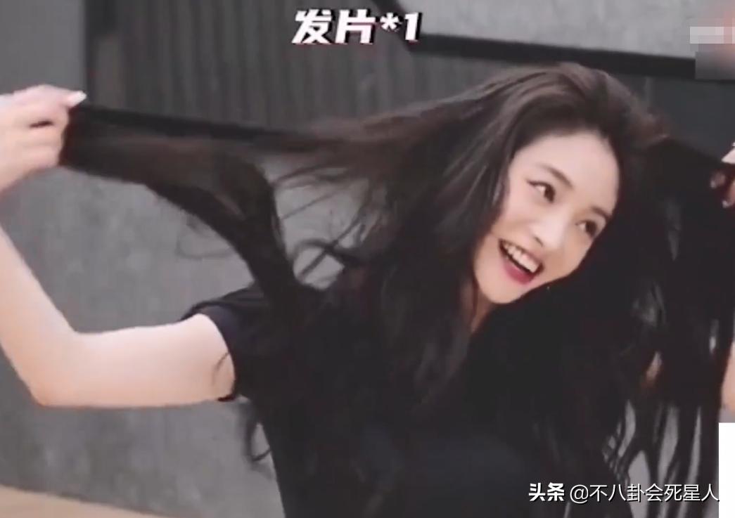 刘晓庆戴头套,刘晓庆戴假发吗