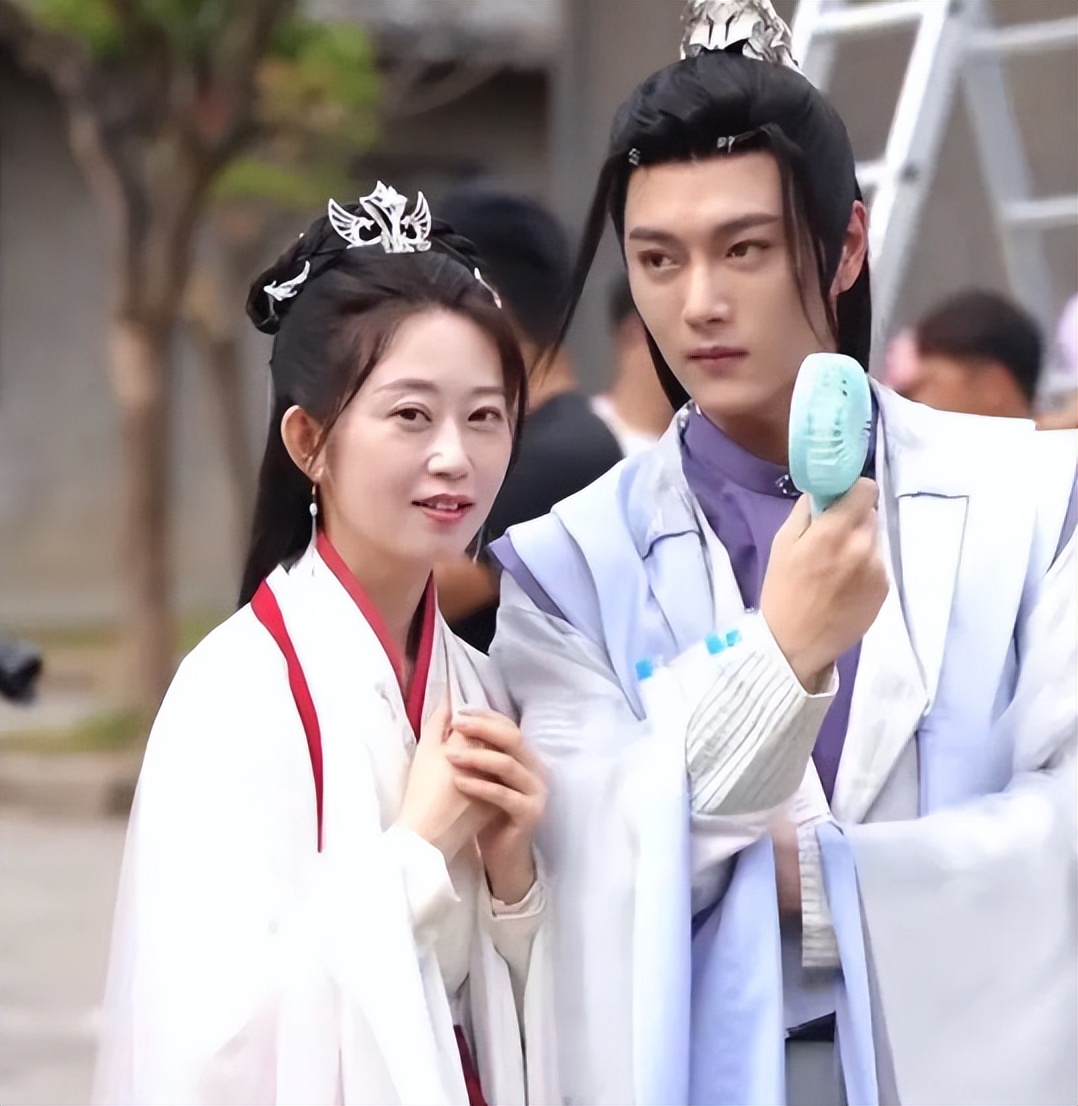 明星爆料娱乐圈黑料内幕,曝娱乐圈潜规则内幕