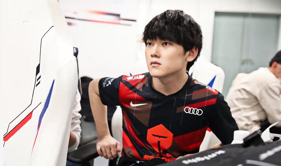 rngtes小虎,rng击败tes小虎一打四