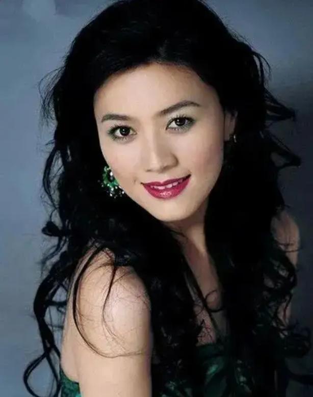 娱乐圈娶了富婆的10位男明星,娶了富婆的10位男星