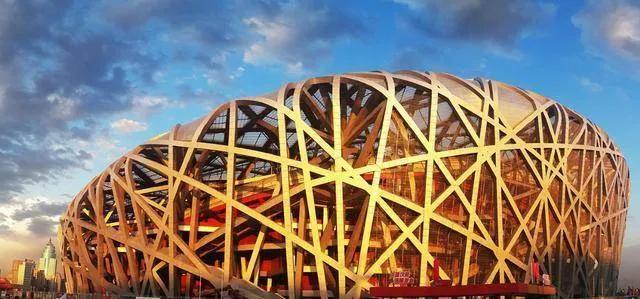 当年修建鸟巢花了34亿,建造鸟巢花费34亿到底是亏还是赚