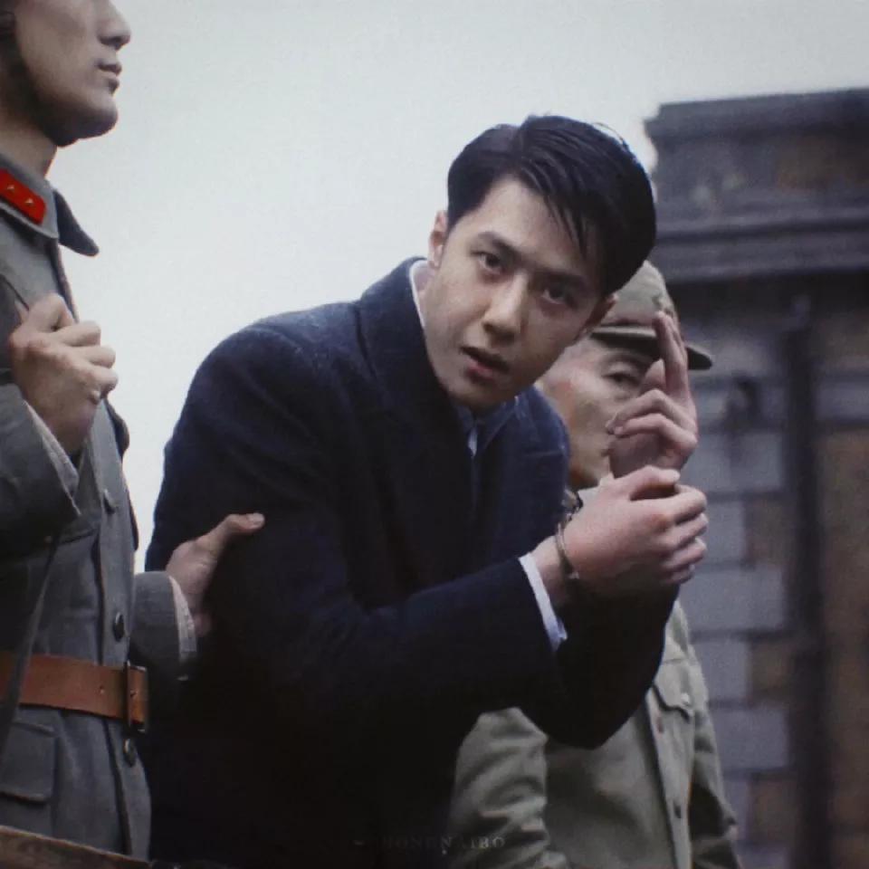 王一博因“人鱼”再登热搜，只是这表情包也是绝了