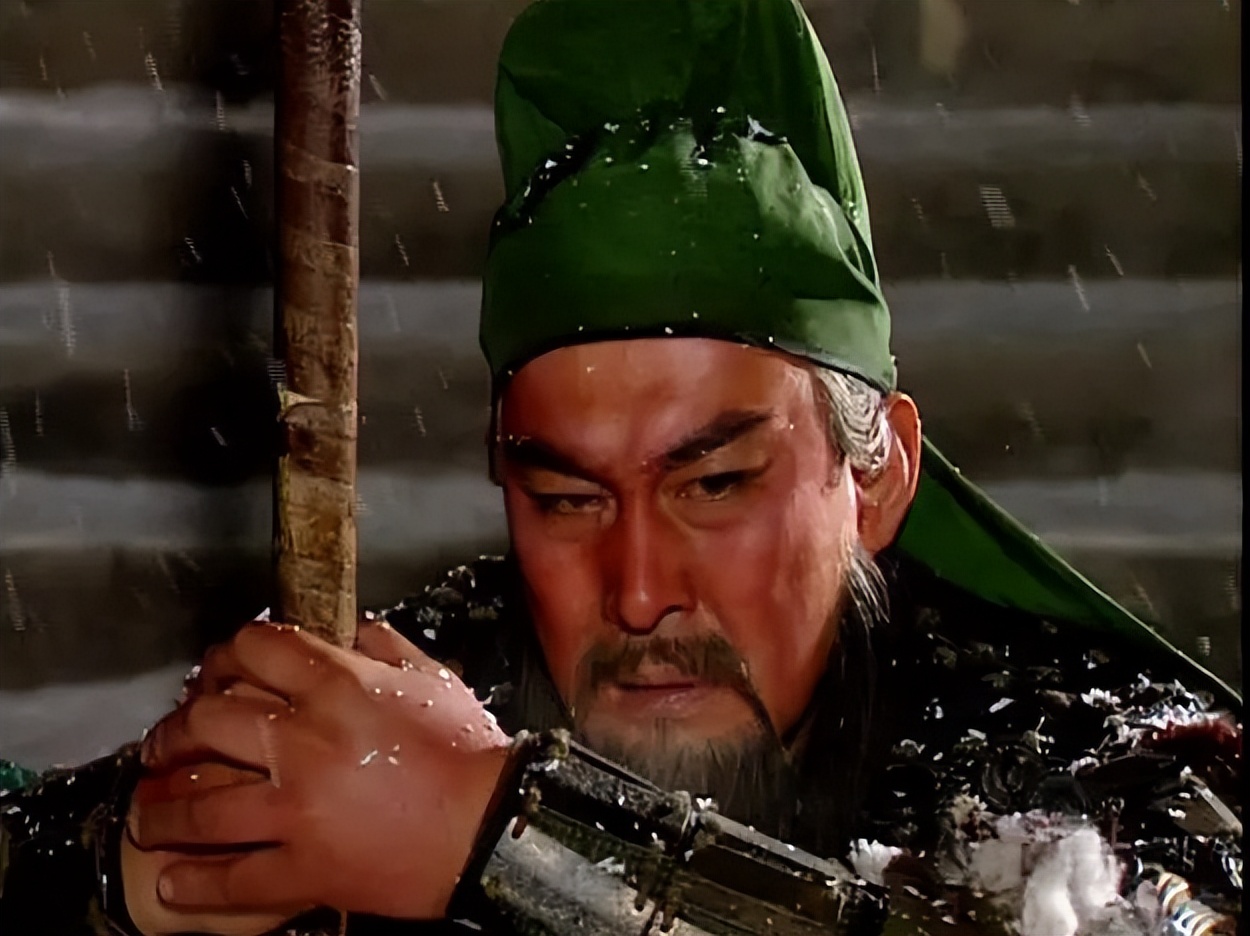 难以超越的13个经典角色,新旧对比15位毁经典的辣眼睛角色