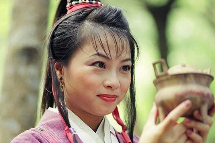 港星摆摊卖鱼蛋,两港星在大陆买鱼蛋