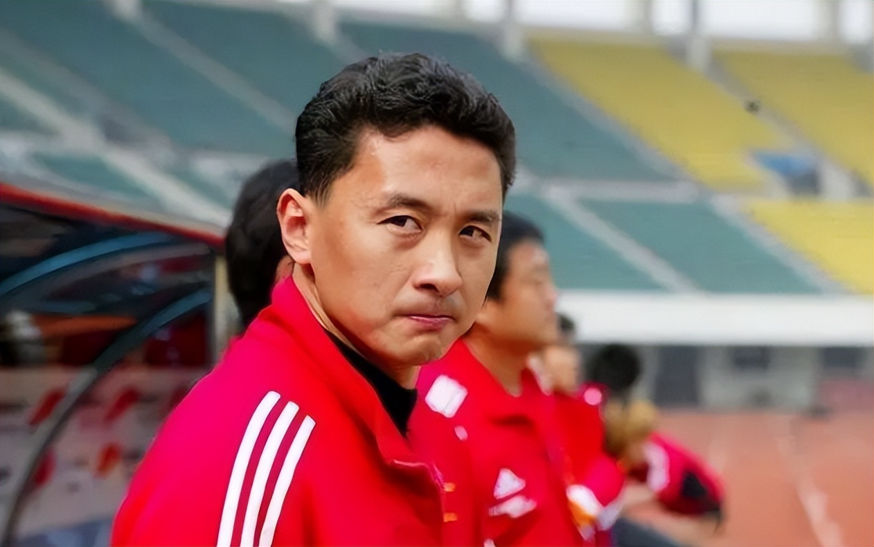 中国女足现任主帅是谁,中国女足历届主教练