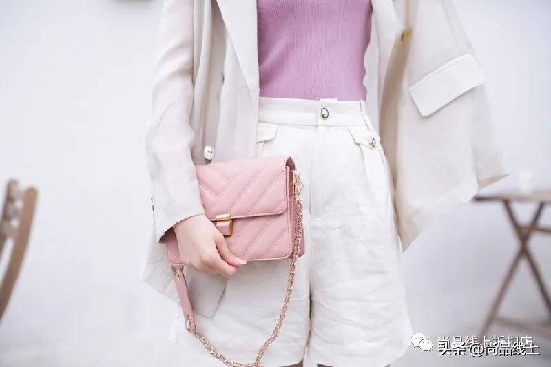 红谷女包轻奢品牌直播,红谷女包包新款2023爆款