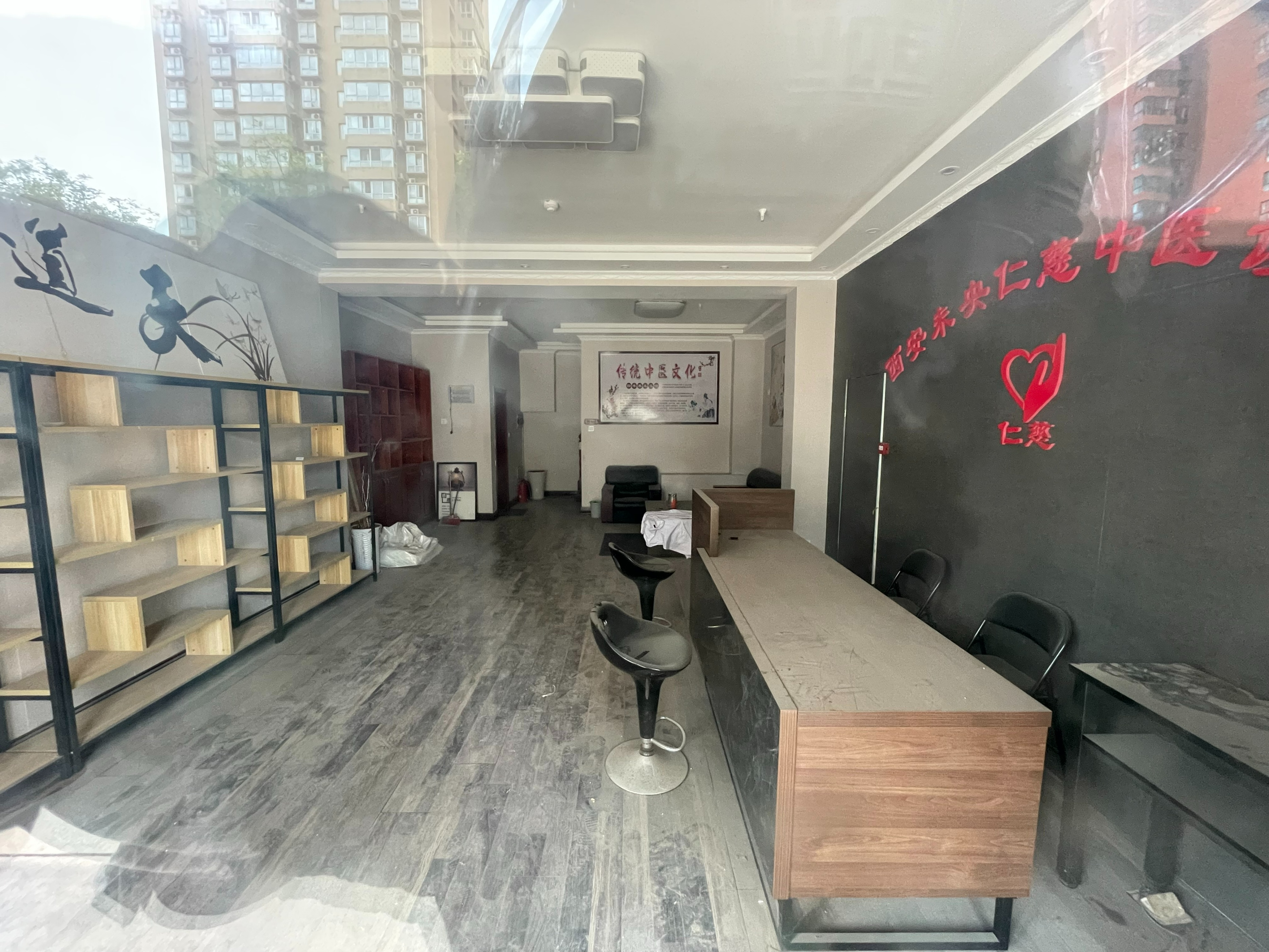 “医托”屡禁不绝？华商报记者回访25家被投诉医馆，大部分关门，还有医馆雇“医托”继续骗人