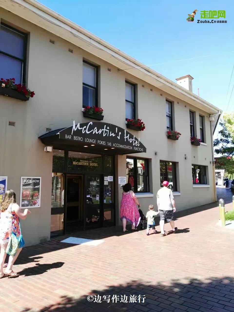 贫穷女大学生第一次出国旅行去哪,女生穷游4年游了24个国家