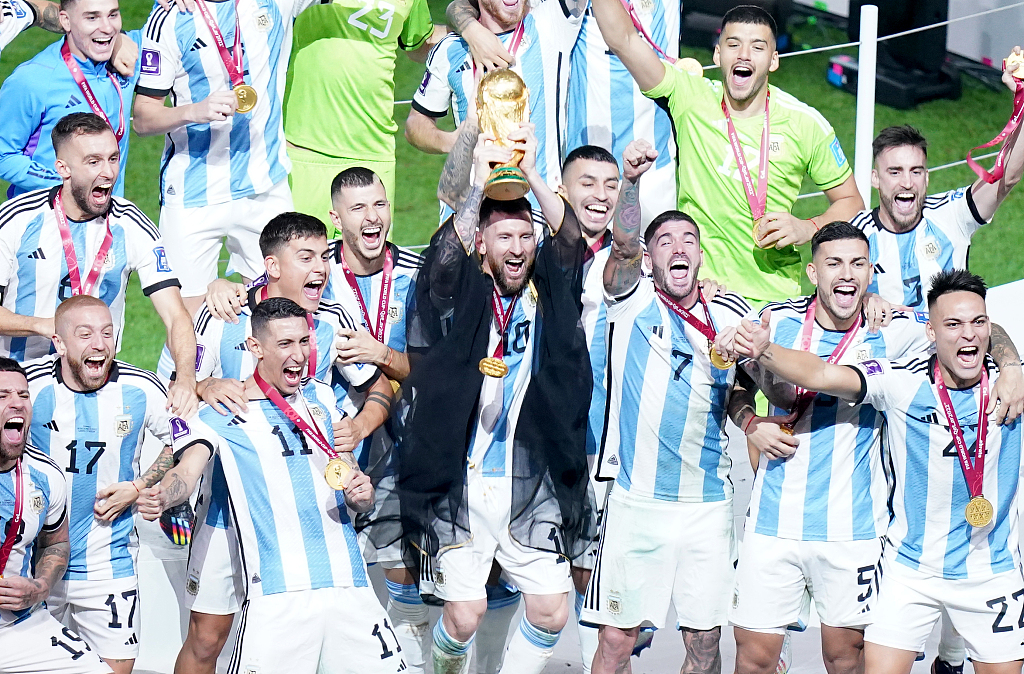 梅西点球未进球迷鼓励,梅西世界杯加时赛进球视频