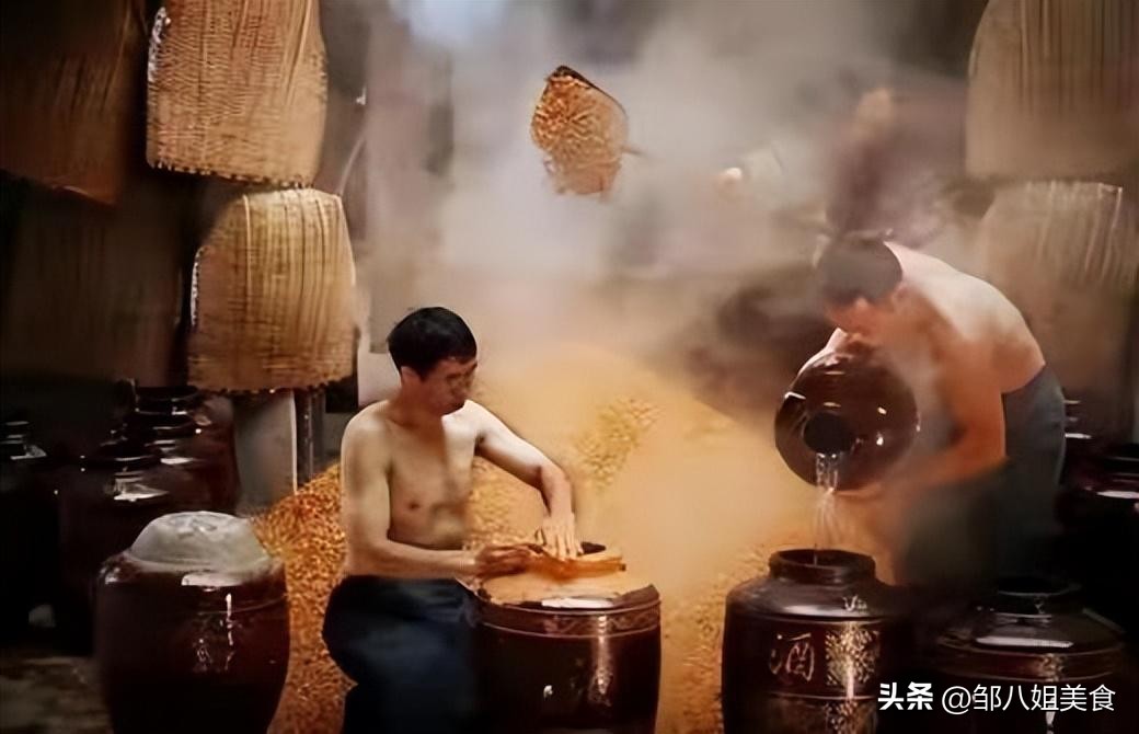 想要酿好酒酒曲知识必不可少,酿酒的浓香大曲制作配方全过程