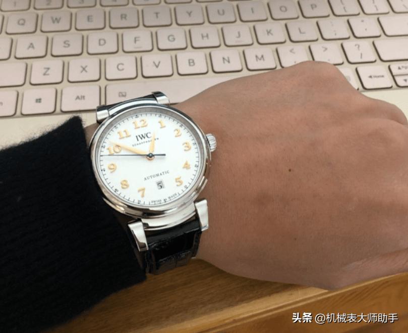 最适合秋冬佩戴的几款手表推荐,一年四季适合戴的手表有哪些品牌