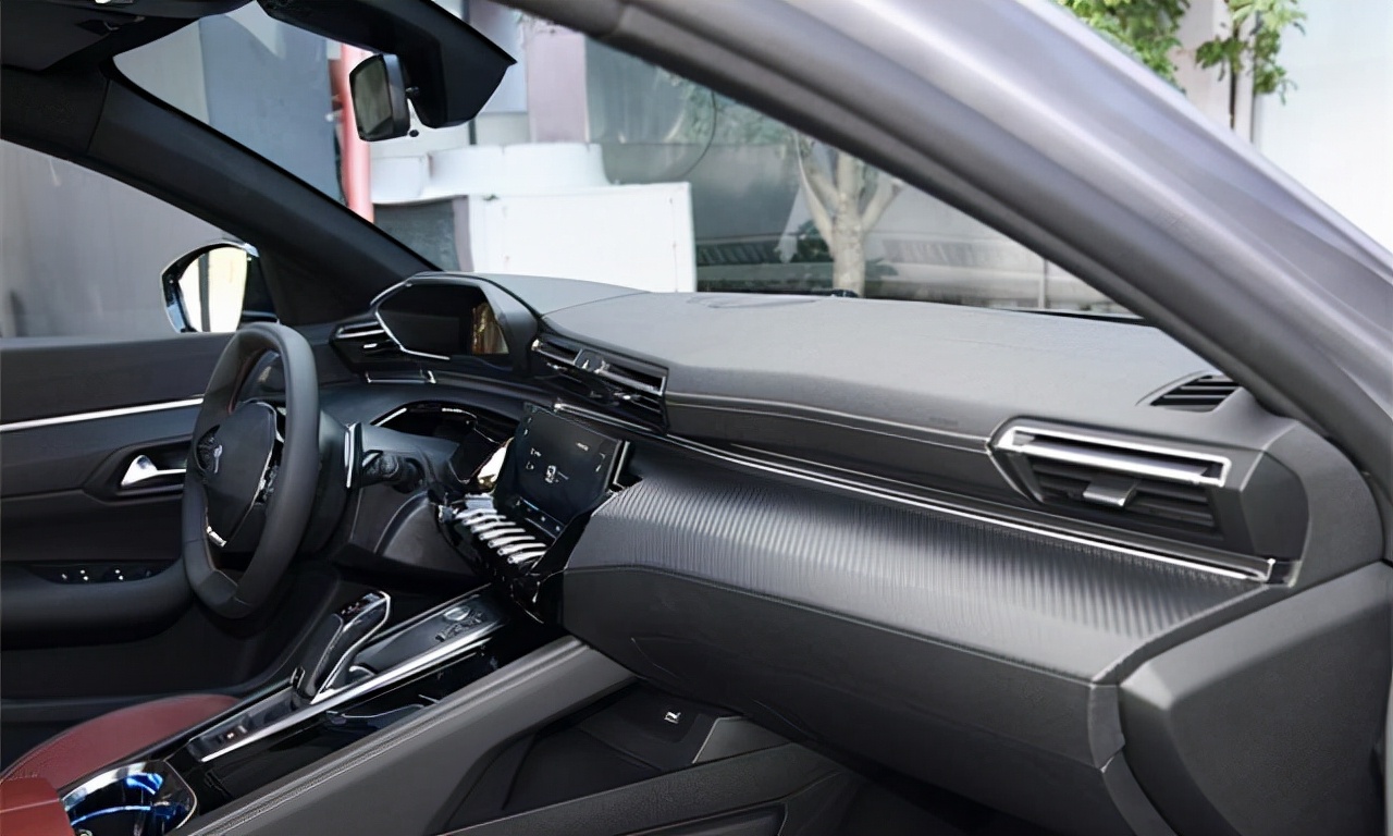 17万放弃雅阁提众泰,本田雅阁对比标致508