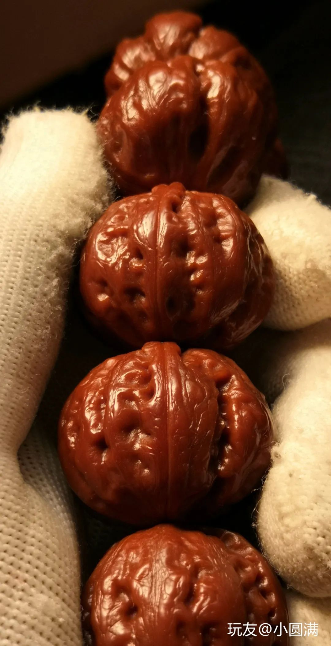 盘了10年的文玩核桃可以卖多少钱,盘了两年的核桃能卖啥价格