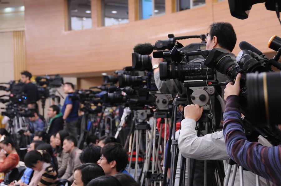 学日语的文科生就业前景好的专业,文科生美术生报考什么专业好就业