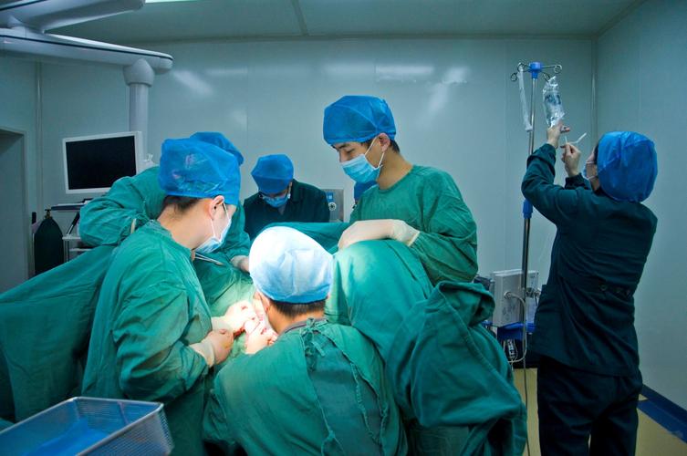 治疗痔疮手术后潮湿瘙痒用的药膏,混合痔术后止痒药膏