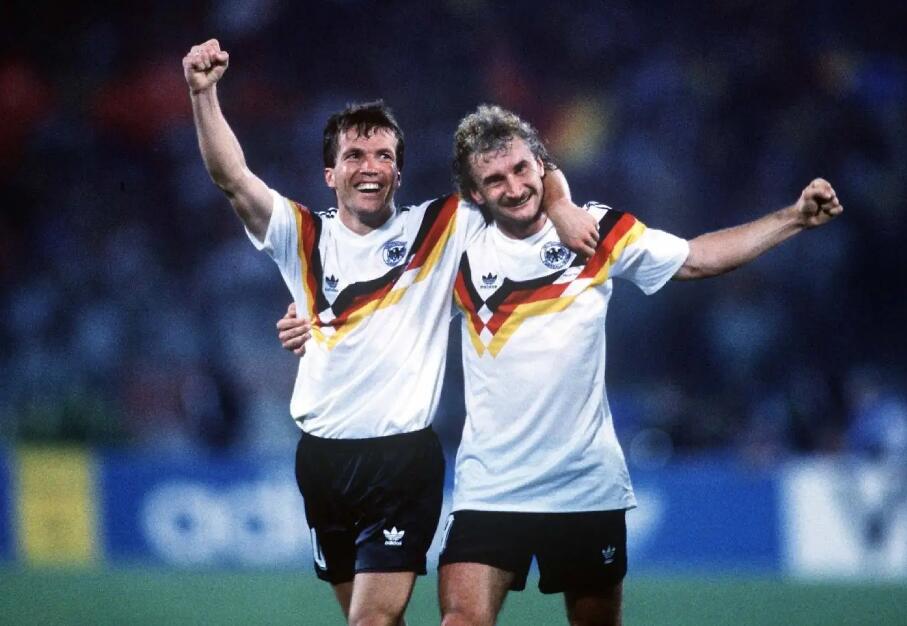 世界杯足坛十大前腰,跟斯内德同时期的荷兰前腰