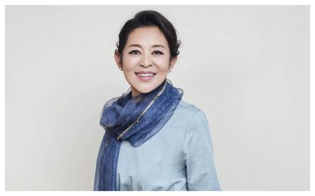 女明星扮嫩图片大全,扮嫩女明星年轻时